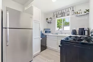 7959 Bothwell, Reseda, CA 91335 - Photo 36