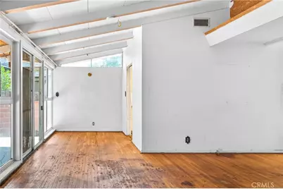 20253 Hamlin Street, Winnetka, CA 91306 - Photo 6