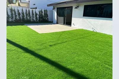 23030 Dolorosa, Woodland Hills, CA 91367 - Photo 16