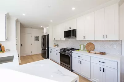 1719 Landis, Burbank, CA 91504 - Photo 8