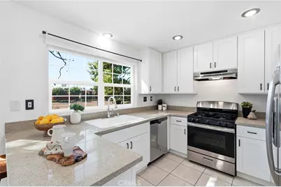 7304 Balboa #C, Lake Balboa, CA 91406 - Photo 8
