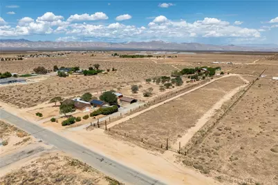 7435 Poppy, California City, CA 93505 - Photo 4