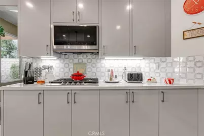22019 Gold Canyon, Saugus, CA 91390 - Photo 10