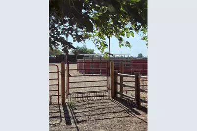 11524 Deep Creek Road, Apple Valley, CA 92308 - Photo 16