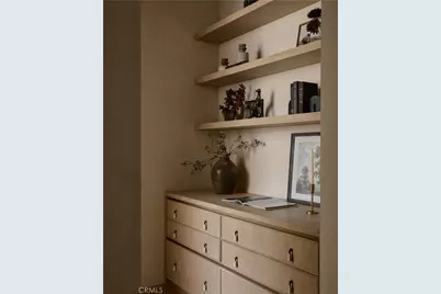 11741 La Maida, Valley Village, CA 91607 - Photo 18