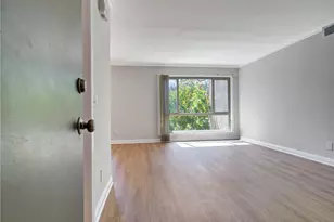 291 Sequoia Ct, Thousand Oaks, CA 91360 - Photo 1