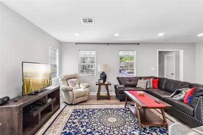 21235 Lopez Street, Woodland Hills, CA 91364 - Photo 8