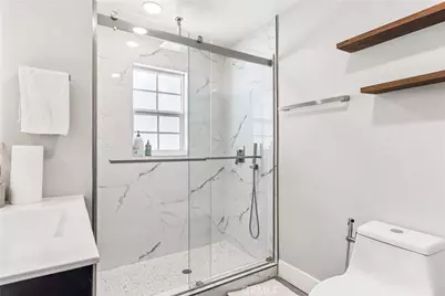 21235 Lopez Street, Woodland Hills, CA 91364 - Photo 20