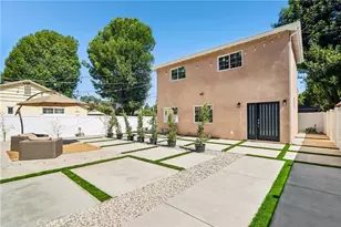 21235 Lopez St, Woodland Hills, CA 91364 - Photo 26