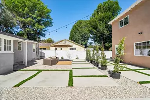 21235 Lopez St, Woodland Hills, CA 91364 - Photo 1