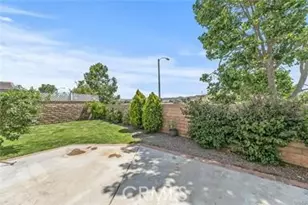 29102 Diablo Pl, Castaic, CA 91384 - Photo 8