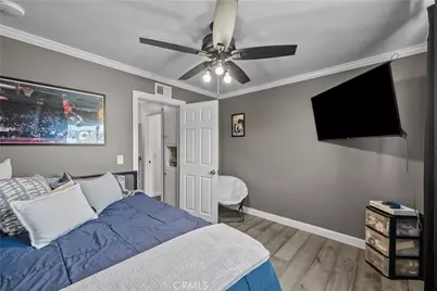 27933 Honeycomb, Saugus, CA 91350 - Photo 24
