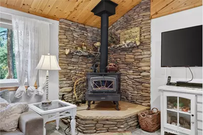 1900 Teton Way, Pine Mountain Club, CA 93222 - Photo 10