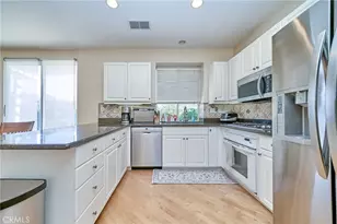 442 Fallbrook Ave, Newbury Park, CA 91320 - Photo 14