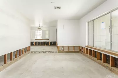 8718 W Avenue D12, Lancaster, CA 93536 - Photo 6