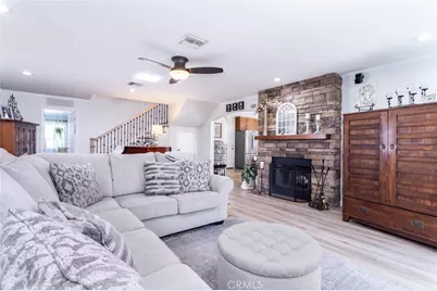 23300 Haynes, West Hills, CA 91307 - Photo 6
