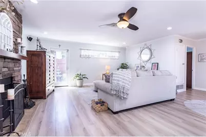 23300 Haynes, West Hills, CA 91307 - Photo 8