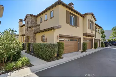 23891 Toscana, Valencia, CA 91354 - Photo 2