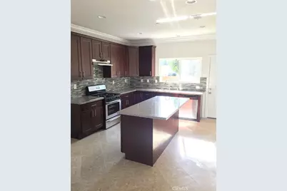 10913 10915 Tamarack, Pacoima, CA 91331 - Photo 6