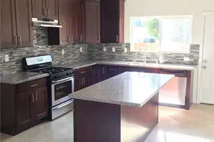 10913 10915 Tamarack, Pacoima, CA 91331 - Photo 6