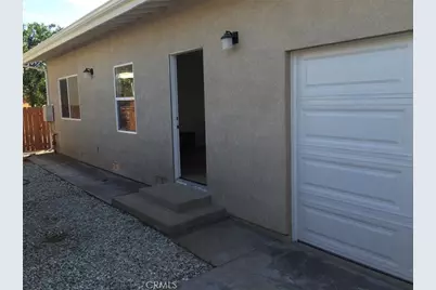10913 10915 Tamarack, Pacoima, CA 91331 - Photo 8