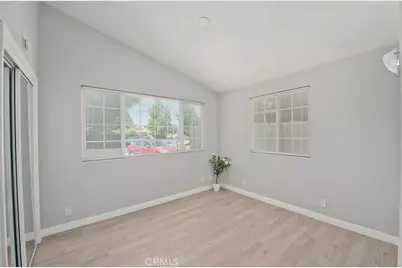 20401 Napa Street, Winnetka, CA 91306 - Photo 12