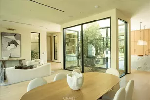 23340 Collins, Woodland Hills, CA 91367 - Photo 12