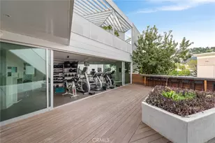 1030 N Kings Road, West Hollywood, CA 90069 - Photo 20