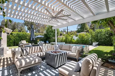 21219 De La Osa, Woodland Hills, CA 91364 - Photo 24