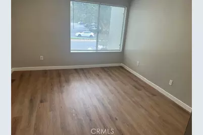 23515 Lyons, Valencia, CA 91355 - Photo 12
