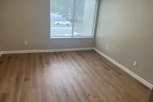 23515 Lyons, Valencia, CA 91355 - Photo 12