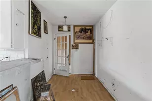 6930 Vanalden, Reseda, CA 91335 - Photo 8