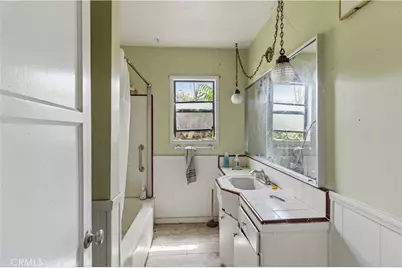 6930 Vanalden, Reseda, CA 91335 - Photo 14