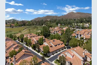 424 Country Club Drive #A, Simi Valley, CA 93065 - Photo 32