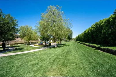 21753 Propello, Saugus, CA 91350 - Photo 38