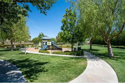 21753 Propello, Saugus, CA 91350 - Photo 36
