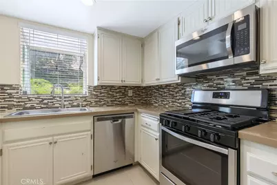 26901 Rainbow Glen Drive #643, Canyon Country, CA 91351 - Photo 8