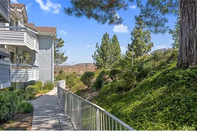 26901 Rainbow Glen Drive #643, Canyon Country, CA 91351 - Photo 30