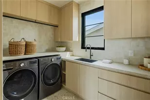 4245 Bellaire Ave, Studio City, CA 91604 - Photo 26