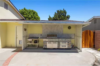 10011 Genesta Avenue, Northridge, CA 91325 - Photo 42