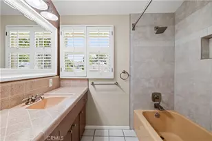 10011 Genesta Ave, Northridge, CA 91325 - Photo 36