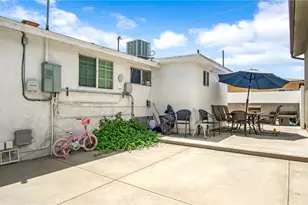 7945 Woodman Ave, Panorama City, CA 91402 - Photo 44