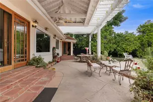 8836 Enfield Ave, Sherwood Forest, CA 91325 - Photo 28
