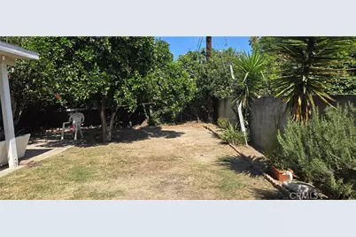 8068 Hazeltine, Panorama City, CA 91402 - Photo 4