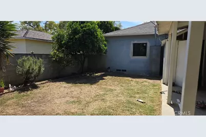8068 Hazeltine, Panorama City, CA 91402 - Photo 2