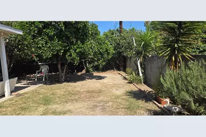 8068 Hazeltine, Panorama City, CA 91402 - Photo 4