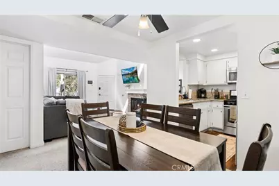 23921 Del Monte Dr #34, Valencia, CA 91355 - Photo 4