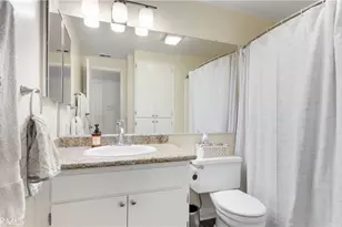 23921 Del Monte Dr., Valencia, CA 91355 - Photo 12
