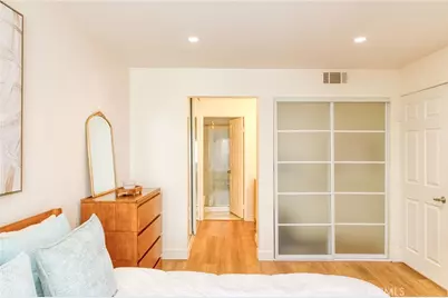 5510 Owensmouth #218, Woodland Hills, CA 91367 - Photo 10