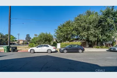 14005 Victory Boulevard, Van Nuys, CA 91401 - Photo 20
